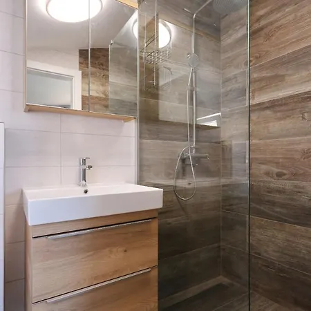 Luxury Gaspa With Jacuzzi Privlaka (Zadar)