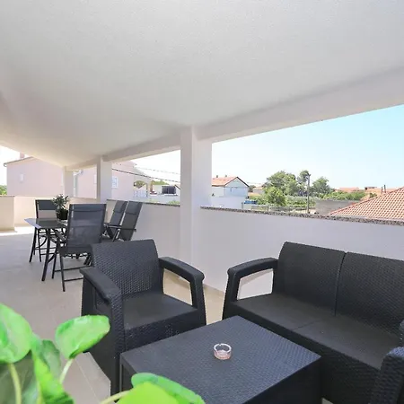 Apartment Luxury Gaspa With Jacuzzi Privlaka (Zadar)