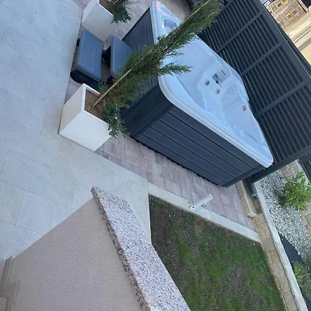 Apartment Luxury Gaspa With Jacuzzi Privlaka (Zadar)