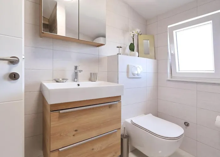 Luxury Gaspa With Jacuzzi Apartament *
