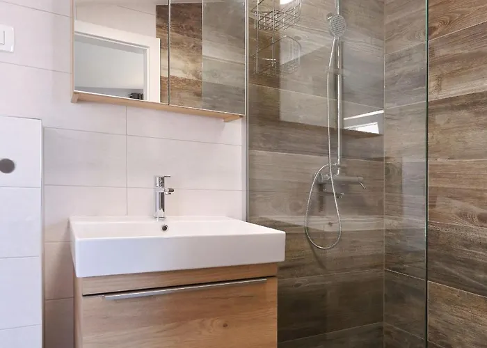 Luxury Gaspa With Jacuzzi *