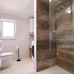 Luxury Gaspa With Jacuzzi Apartman