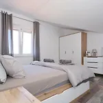 Luxury Gaspa With Jacuzzi * Privlaka (Zadar)